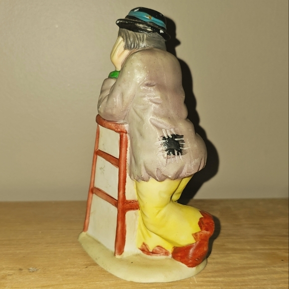 Vintage Emmet Kelly Jr. Porcelain Clown Leaning on Stool by Flambro - Picture 2 of 3